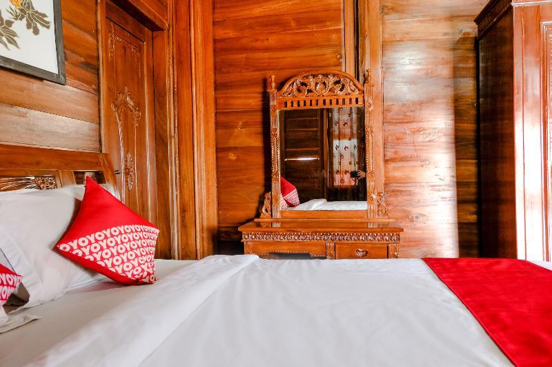 Capital O 892 Grand Pujon View Hotel And Resort Бату Экстерьер фото